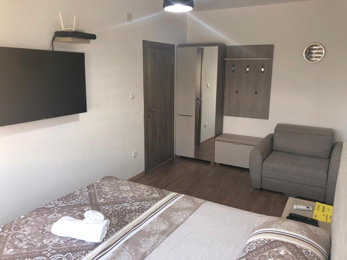 Renta Stan Apartman Odmor 波德戈里察 外观 照片